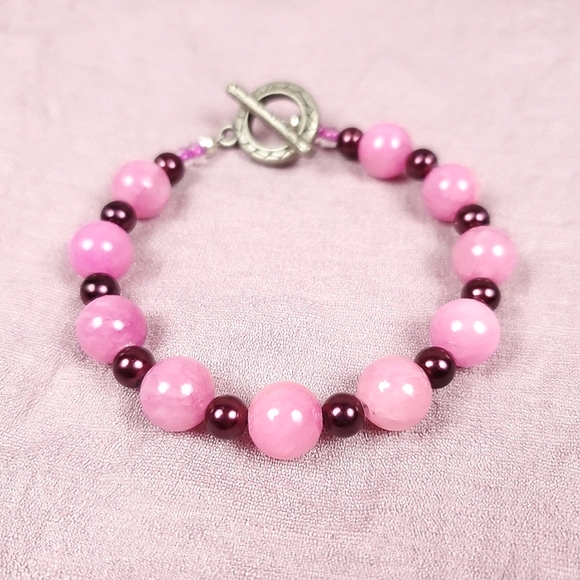 🎉HP~7/10/22🎉 🦋 Orchid Pink Agate Beaded Bracelet 🦋1/$14~2/$24~3/$30🦋 - Picture 2 of 6